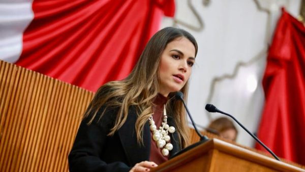 Lorena de la Garza presidenta del Congreso Local de Nuevo León. TRIFE ratifica Mesa Directiva