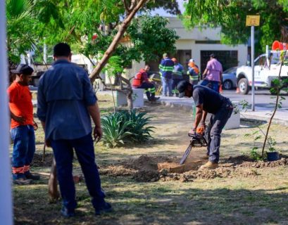 ADRIÁN DE LA GARZA PARQUE 76