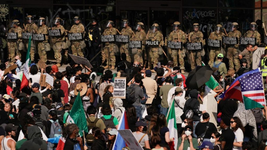 Protestas En California - Capitanes Regios Protestas-en-california-trump-despiega-700-marines-california-demanda-la-casa-blanca - Capitanes Regios