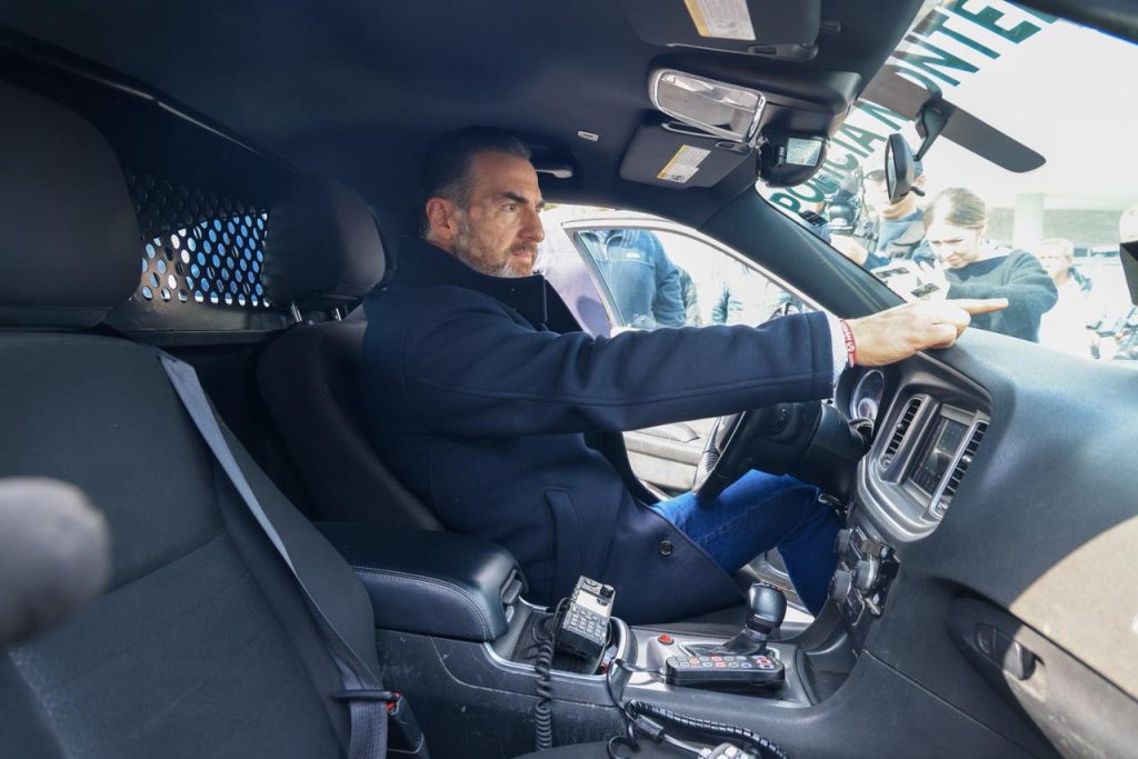 Nuevas-unidades-policiacas-c4-de-monterrey-torretas-inteligentes-vigilancia-digital