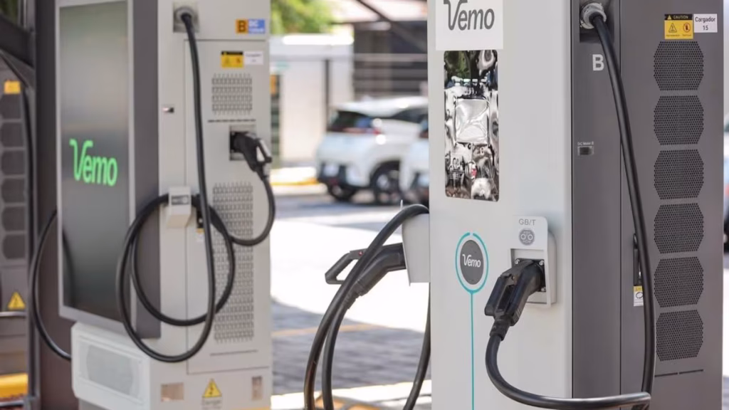 Electrolineras De Vemo En San Pedro Y Monterrey - Capitanes Regios