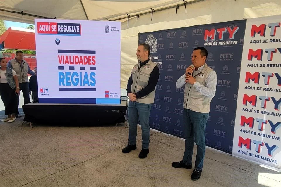 Adrián De La Garza Y Nazario Pineda En Una Presentación De Vialidades Regias, Proyectos Que Mejoran La Movilidad Al Sur De Monterrey - Capitanes Regios