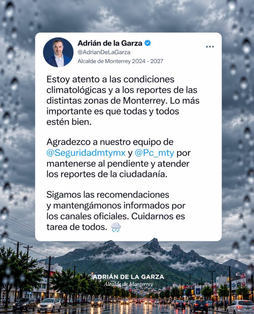 Screenshot of a Tweet from Adrián De La Garza About Climate Conditions, over the Rainy Monterrey Street Background. - Capitanes Regios